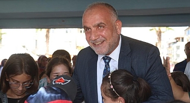 Canik'te 2 Bin 500 Çocuk Hediyelerle Buluşuyor