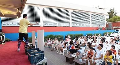 Çiğli'de Mahalle Tiyatro Günleri Başladı