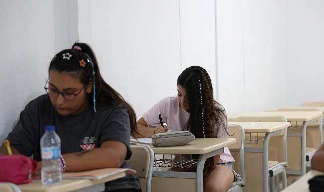 Didim Belediyesi Eğitim Destek Atölyesi'nde Matematik Eğitimi