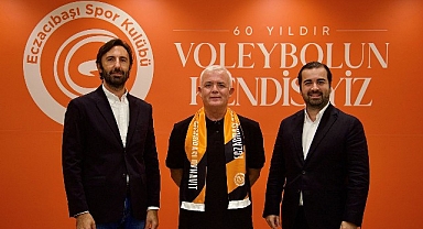 Eczacıbaşı’nın altyapısı 3 yıl daha Hüseyin Doğanyüz’e emanet