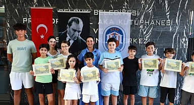 Efes Selçuklu çocuklar yaz okulunda teknolojinin dilini öğrendi