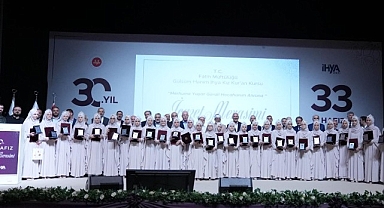 İhya Vakfı’nda 33 Hafızın İcazet Sevinci