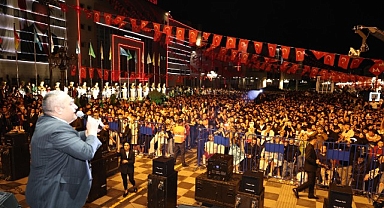 Keçiören’de 30 Ağustos coşkusu meydanlara sığmadı