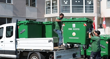 Konak’ın sokakları yeni konteynerlerine kavuştu