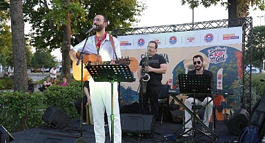 Maltepe’de, Süreyya Plajı’nda müzik ziyafeti