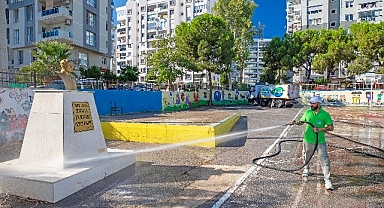 Narlıdere Belediyesi'nden okul bahçelerinde temizlik çalışması