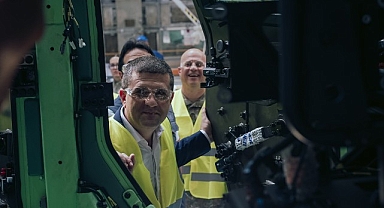 Romanya Savunma Bakanı Miruță, Otokar'ın Mediaş Fabrikasını Ziyaret Etti
