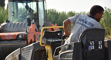 Salihli Belediyesi Keli Mahallesi'nde 2 Bin 250 Ton Sıcak Asfalt Çalışmasını Tamamladı