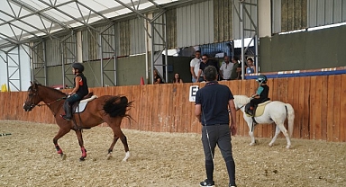 Seferihisar’dan milli takıma: Pony biniciliğinin yeni merkezi Turgut köyünde kuruldu