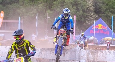 Süper Enduro’da start Başkan Büyükakın’dan
