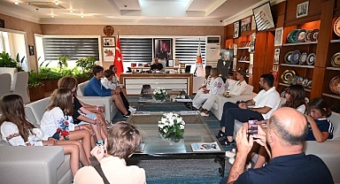 Ukraynalı çocuklardan Başkan Topaloğlu’na teşekkür