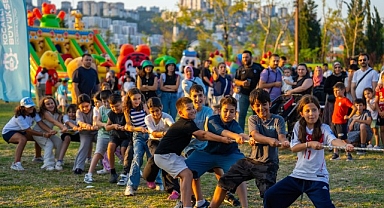 Yaz akşamları “Çık Dışarıya Oynayalım” ile renklendi