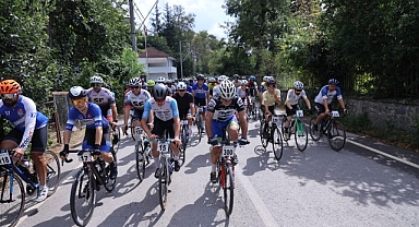 Zafer Bayramı’nda Kartepe Zirvesine Pedalladılar