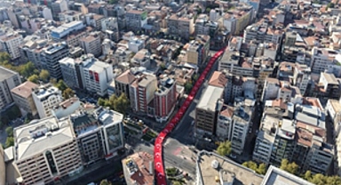 9 Eylül ruhu İzmir sokaklarında