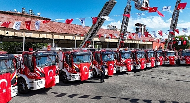 Antalya Büyükşehir Belediyesi İtfaiye filosunu güçlendirdi