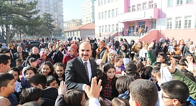 Başkan Altay Yeni Eğitim Öğretim Yılının Hayırlı Olmasını Diledi