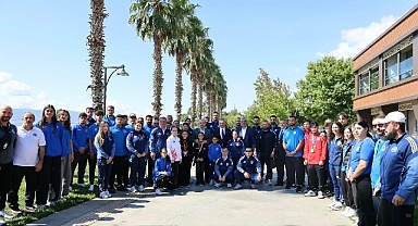 Başkan Büyükakın başarılı sporcularla buluştu