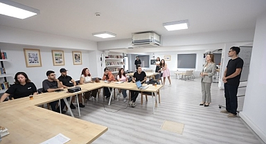 Başkan Mutlu, gençlerle yapay zeka atölyesinde buluştu