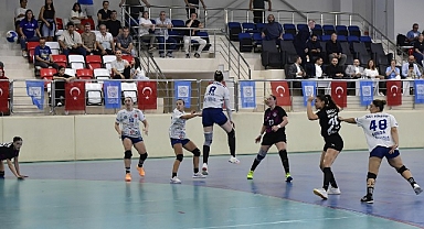 Başkan Vekili Gültekin Günü Sahada Geçirdi: Esnaftan Okula, Parktan Zabıta Teşkilâtına