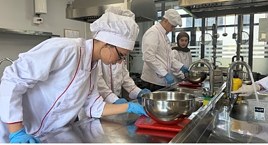 Gebze Beyaz Kalpler donanımlı gençler yetiştiriyor