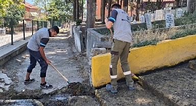 Hatıralara saygı, ziyaretlere huzur