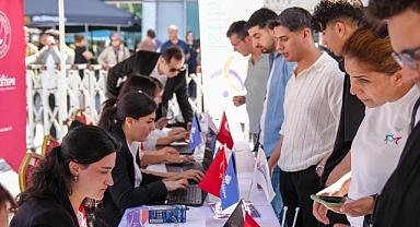 İBB Bölgesel İstihdam Ofisleri’nden iş arayana ve işverene ücretsiz hizmet