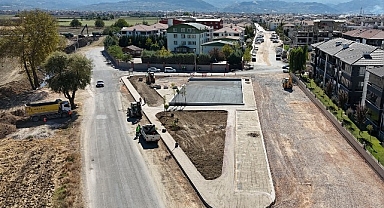 İnegöl Belediyesi’nden Yeni Mahalle’ye Yeni Semt Sahası