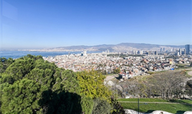 İzmir’in dijital rehberi yenilendi
