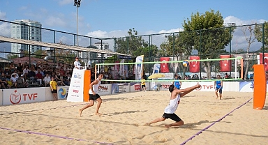 Kadıköy’de Plaj Voleybolu Heyecanı Sona Erdi