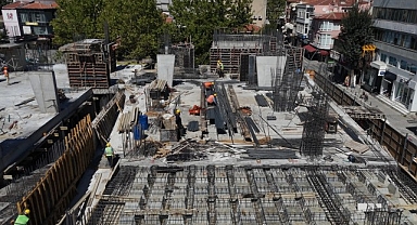 Katlı Otopark Hızla Yükseliyor