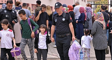 Keçiören’de Zabıta Ekipleri Öğrencilerin Güvenliği İçin Sahada