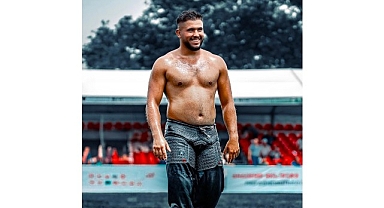 Kemer Belediye güreşçisi boy atladı