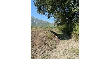 Kemer’de dere ve kanallarda temizlik çalışması