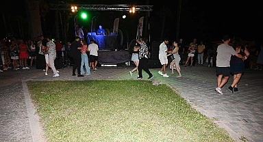 Kemer’de muhteşem Latin dans şovu