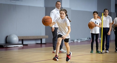 Konak Belediyesi’nin Kış Spor Okullarında kayıt heyecanı devam ediyor