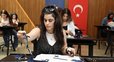 Moda Akademisi’nde hayal gücü kumaşla buluşuyor