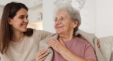 Unutkanlık mı, Alzheimer mı? Ne Zaman Endişelenmeli?