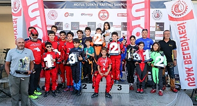 Uşak Karting Yarışı'nda Büyük Çekişme