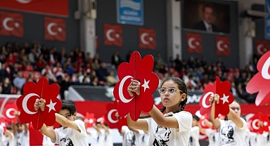 Aliağa’da Cumhuriyetin 103. Yılı Coşkuyla Kutlandı