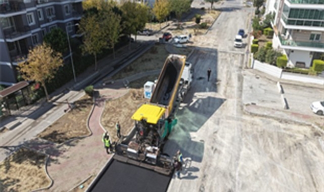 Ataşehir ve Harmandalı’da yollar yenileniyor