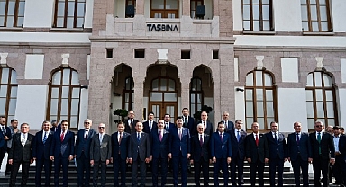 Bakan Kurum Başkan Altay’ı Ziyaret Etti