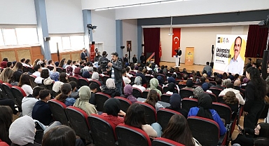 Başkan Altay NEÜ Öğrencileriyle Buluştu: “Sizler Çok Daha Güzel Bir Türkiye İnşa Edeceksiniz”