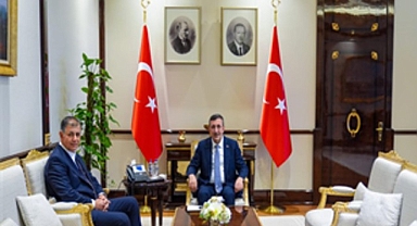 Başkan Tugay’dan İzmir için Ankara’da üst düzey temaslar