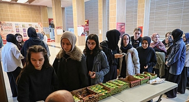 Bayrampaşa Belediyesi’nden lise son sınıf öğrencilerine YKS semineri