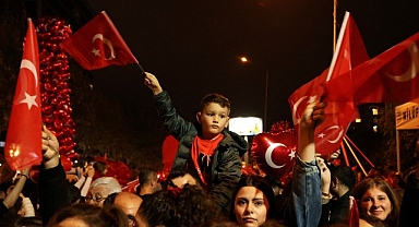 Binlerce Nilüferli Cumhuriyet’in 103’üncü yılında tek yürek oldu