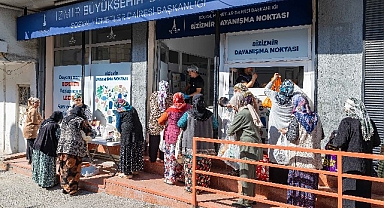 Büyükşehir, dayanışma noktalarıyla İzmirlinin yanında