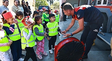 Efes Selçuklu Miniklerden İtfaiye Haftası’nda Anlamlı Ziyaret