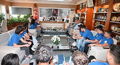 Erasmus öğrencilerinden Başkan Topaloğlu’na ziyaret