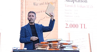 Eşsiz eserler müzayedeye çıktı