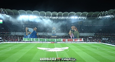Filistin Milli Takımı ile Konyaspor’un Karşılaştığı Maçta Tüm Dünyaya Filistin’e Destek Mesajı Verildi